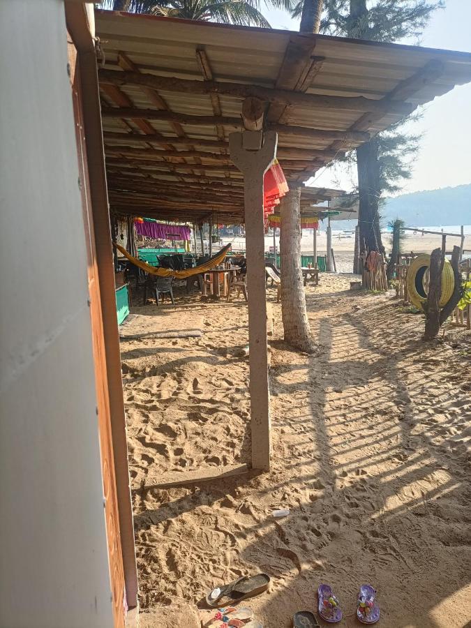 Om D S Cafe 51 & Beach Stay Gokarna  Dış mekan fotoğraf