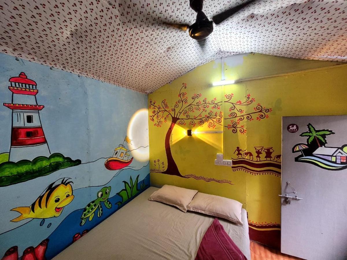 Om D S Cafe 51 & Beach Stay Gokarna  Dış mekan fotoğraf